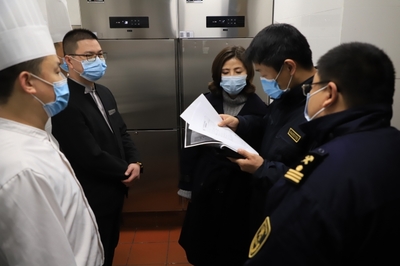 市市场监管局示范区分局与开封海关联合开展进口冷链食品专项执法检查 筑牢食品安全防线